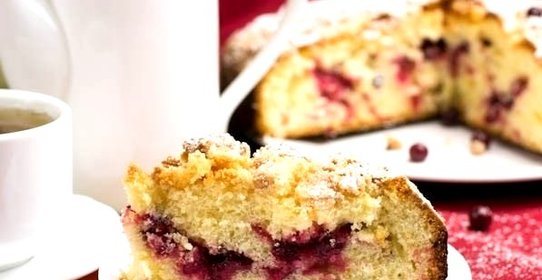 Пирог с клюквой в мультиварке