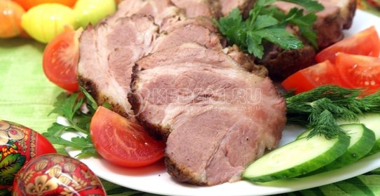 Свинина запеченная с чесноком и розмарином