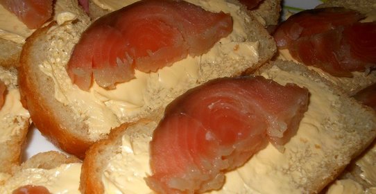 соленая красная рыба