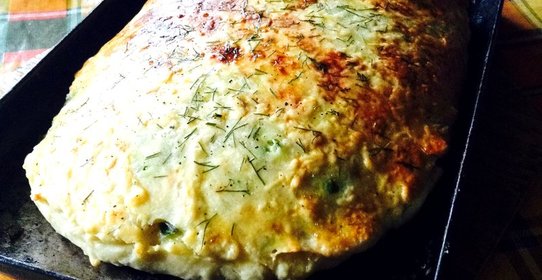 Дрожжевой пирог с луком и яйцом
