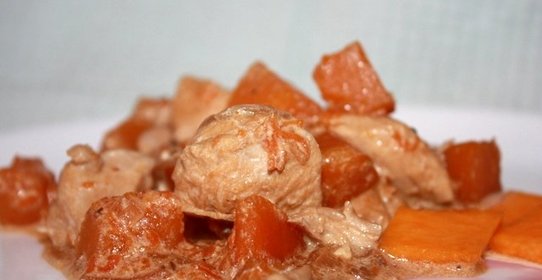 Курица с тыквой в мультиварке