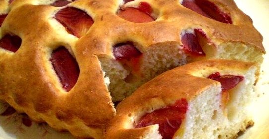 Пирог с нектаринами