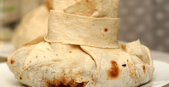 Мясо в армянском лаваше