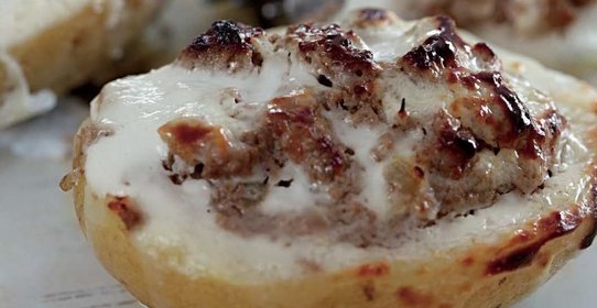 Картофель, запеченный с мясом