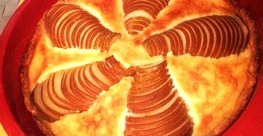 Пирог грушевый со сливками