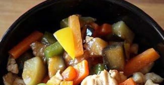 Курица с овощами в японском стиле