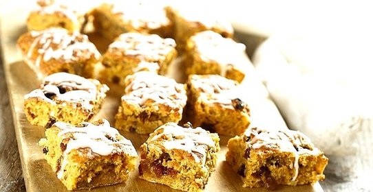 Постная коврижка с орехами