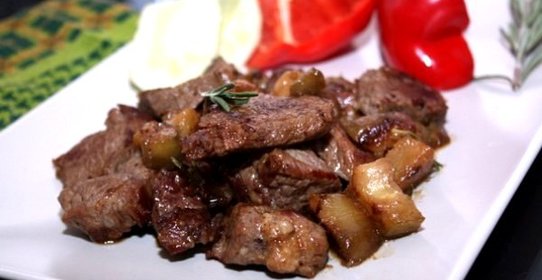 Баклажаны тушеные с мясом