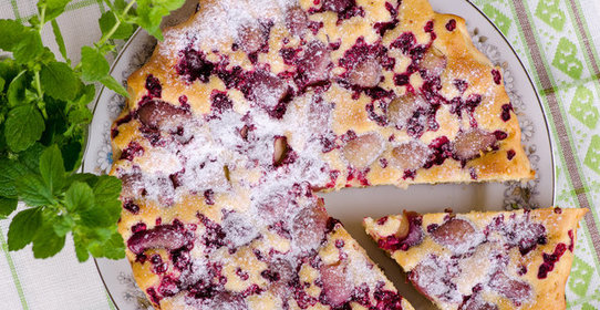 Маковый пирог с ягодами