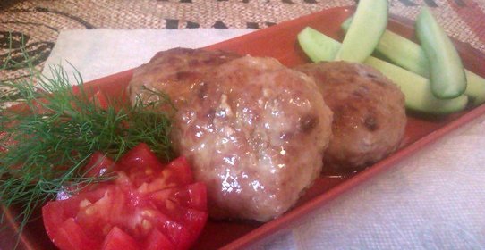 Биточки с жареным луком