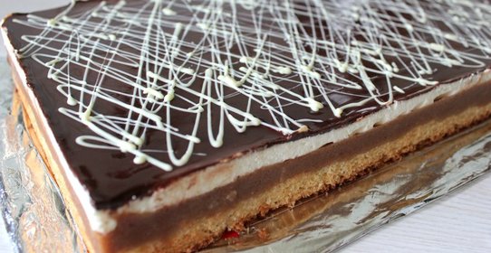 Банановое пирожное