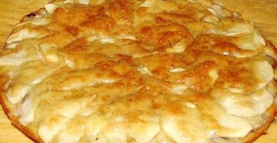 Пирог с яблоками и бананами