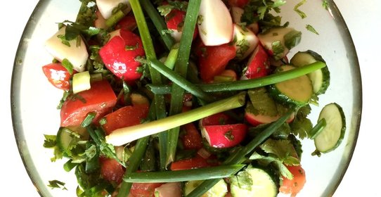Фермерский салат с нерафинированным маслом