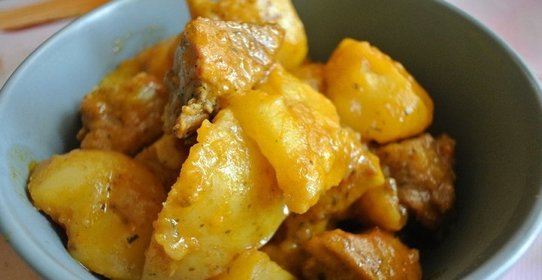 Жаркое со свининой и картошкой