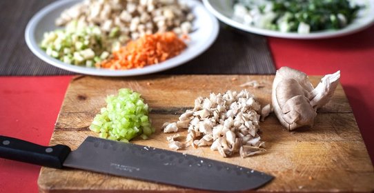 Фаршированные баклажаны с запеченным яйцом