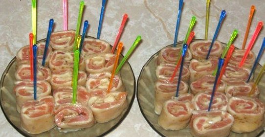 Блины с семгой и плавленым сыром