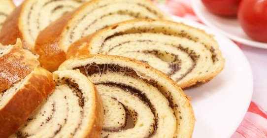 Маковый рулет