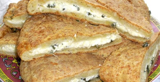 Хачапури с творогом и сыром в духовке