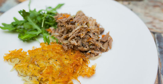 Свинина в пиве с гарниром из картофеля