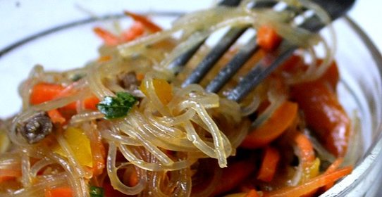 Фунчоза с болгарским перцем