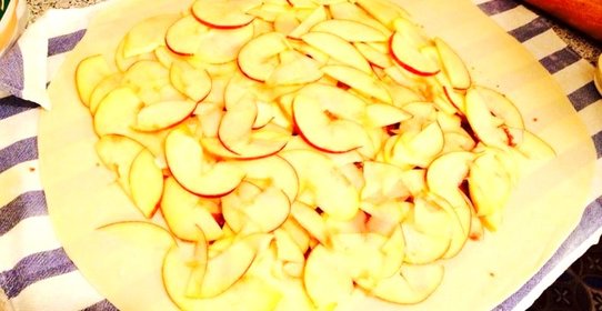 Постный штрудель с яблоками