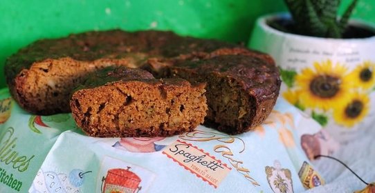 Шарлотка с капустой в мультиварке