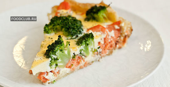 Киш с лососем и брокколи