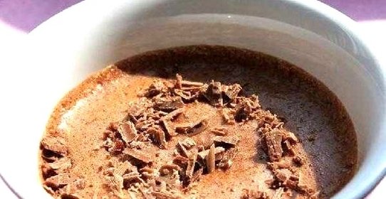 Шоколадный мусс с коньяком