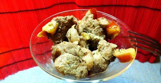 Говядина со сливой