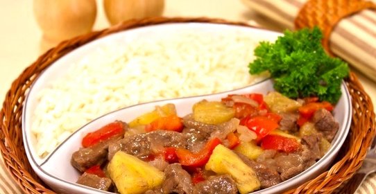 Говядина с ананасами