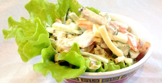 Салат с шашлыком