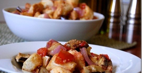 Простой салат из баклажанов