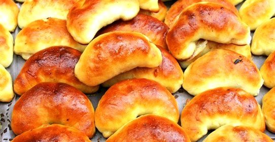 Пирожки из пресного теста