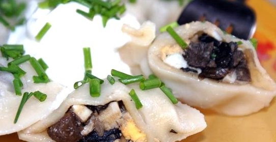 Пельмени с грибами