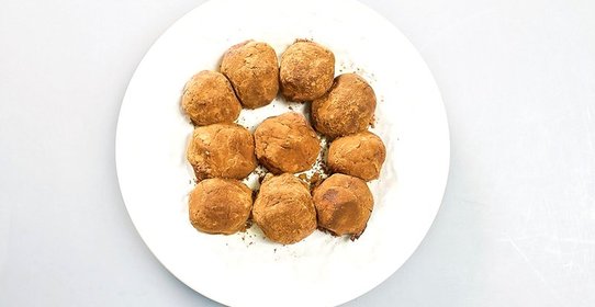 Шоколадные трюфели в какао