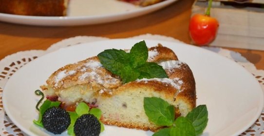 Заливной пирог со сливами