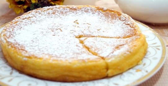 Салат из яблок и брусники