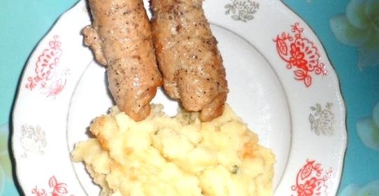 Мясные колбаски с грибами