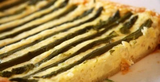 Пирог с картофелем и спаржей
