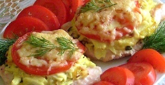 Мясо, запеченное под шубой из кабачков