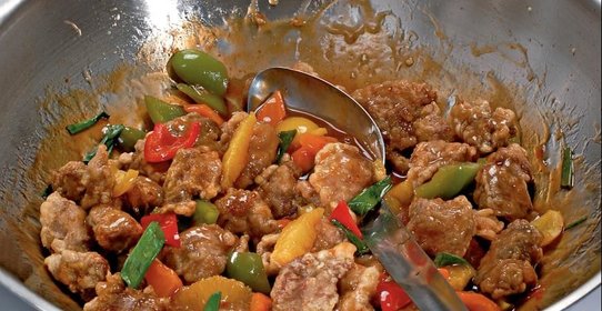 Свинина в кисло-сладком соусе