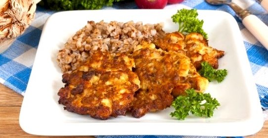 Куриные оладьи с шампиньонами