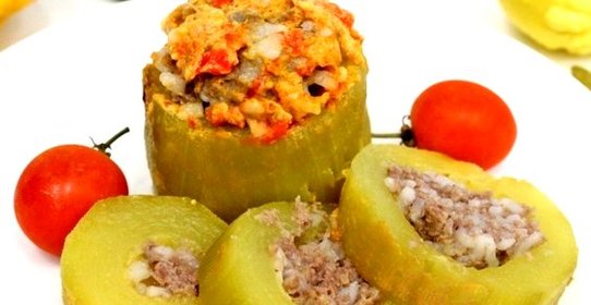 Кабачки, запеченные с индейкой