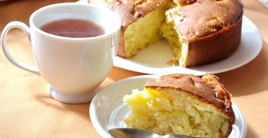 Заливной пирог с яблоком