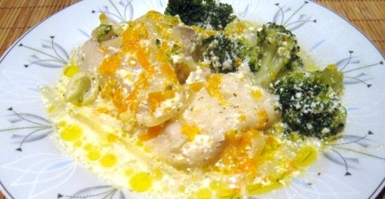 Пангасиус, тушеный с овощами