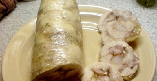 Куриный рулет с желатином