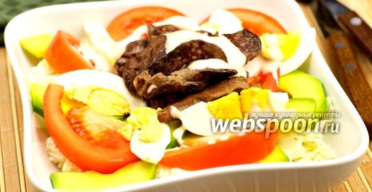 Салат с куриной печенью и пекинской капустой