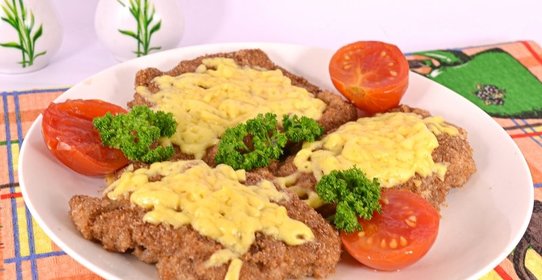 Сочные свиные отбивные с сыром