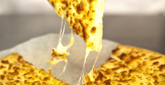 Хачапури с сыром сулугуни