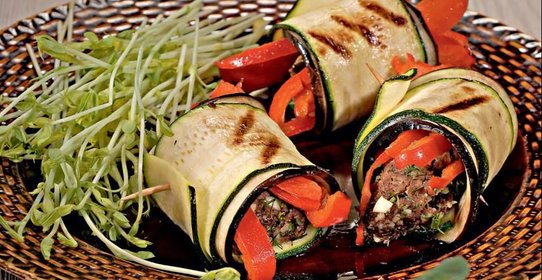 Рулеты с телятиной и грибами